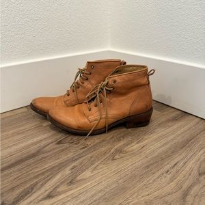 FRYE Woman’s Leather Boots Size: 8.5
